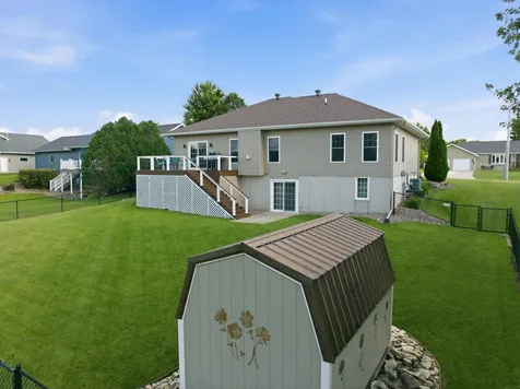 313 Tumbleweed Trail Waverly IA 50677