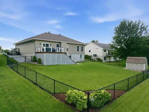 313 Tumbleweed Trail Waverly IA 50677