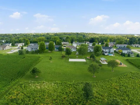 313 Tumbleweed Trail Waverly IA 50677