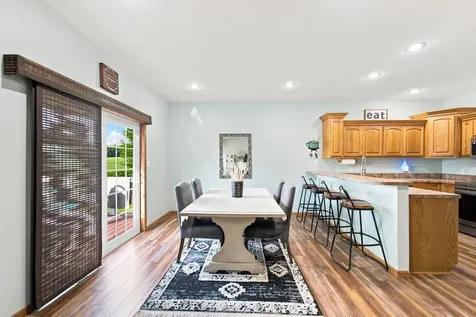 313 Tumbleweed Trail Waverly IA 50677