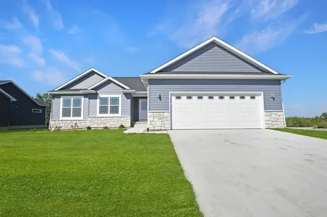 2825 Amber Valley Road Cedar Falls IA 50613