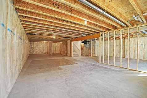 2825 Amber Valley Road Cedar Falls IA 50613