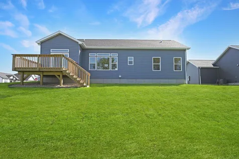 2825 Amber Valley Road Cedar Falls IA 50613