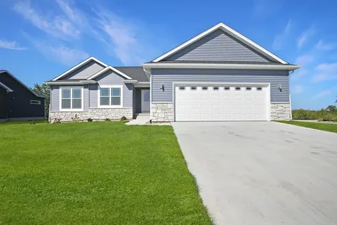 2825 Amber Valley Road Cedar Falls IA 50613