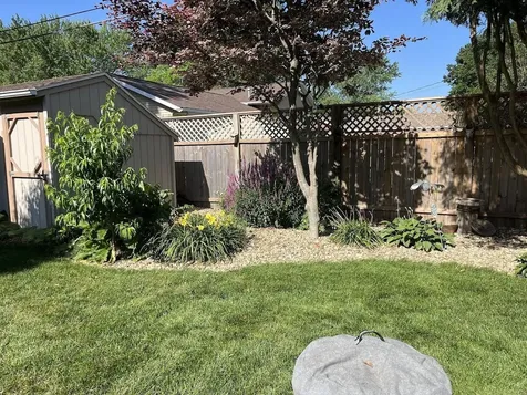 1310 Lilac Lane Cedar Falls IA 50613