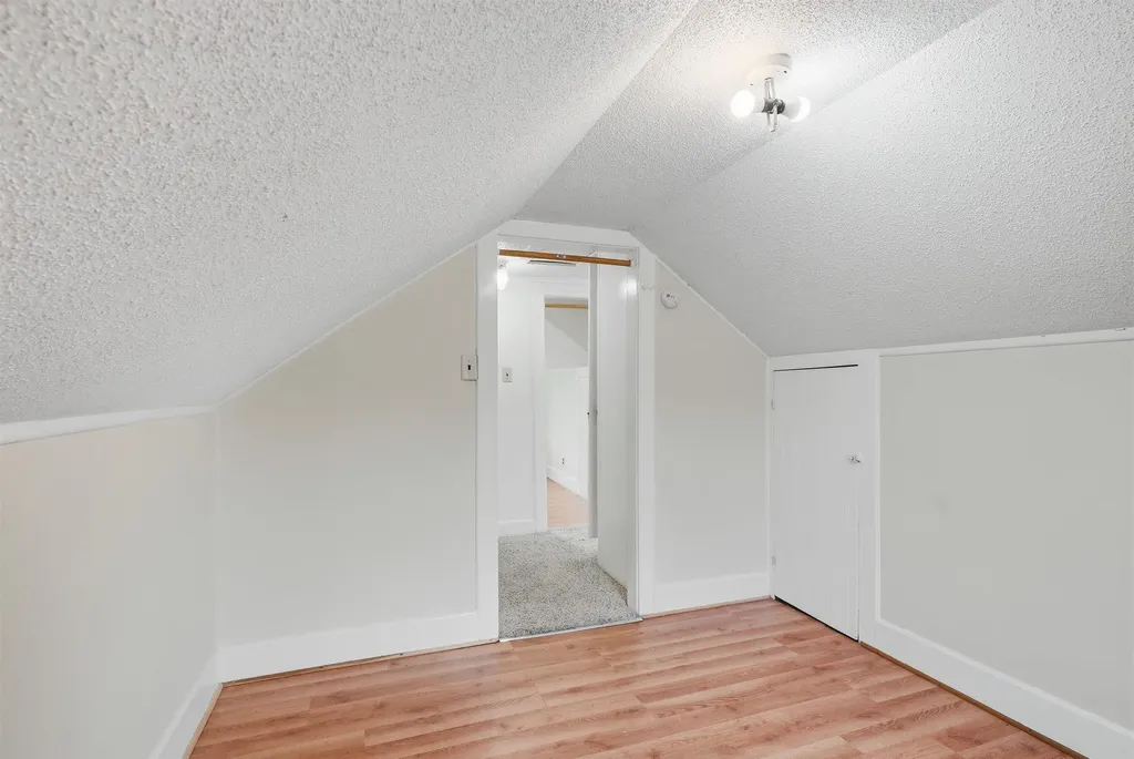 709 Magnolia Parkway Waterloo IA 50701