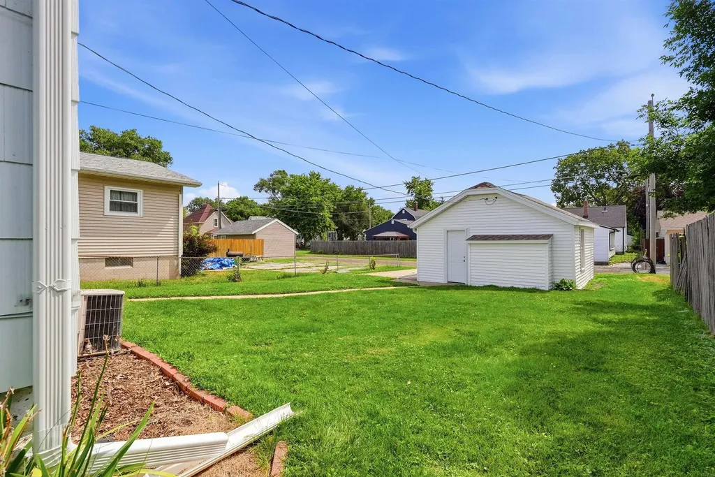 709 Magnolia Parkway Waterloo IA 50701