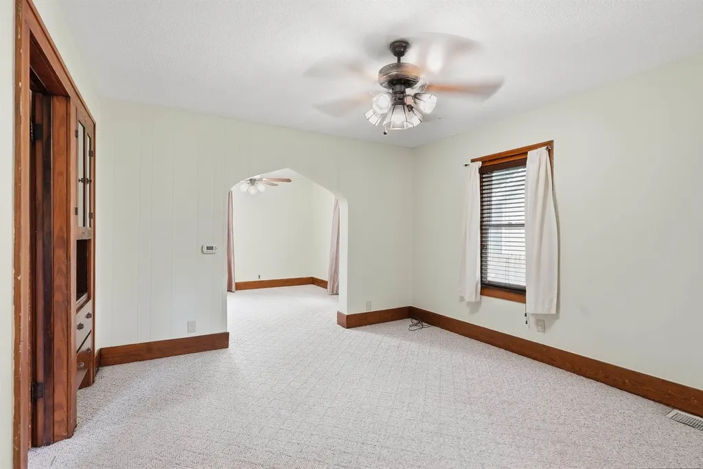 709 Magnolia Parkway Waterloo IA 50701