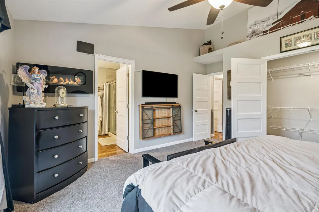 724 Grindstone Circle Waterloo IA 50702