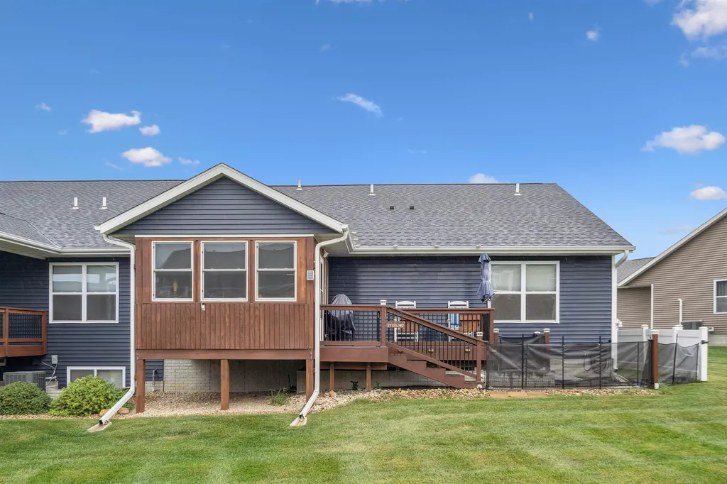 724 Grindstone Circle Waterloo IA 50702