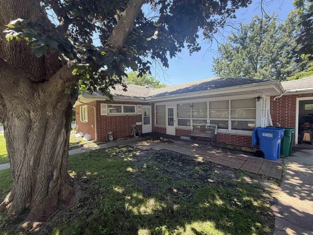 540 E Eagle Street Denver IA 50622