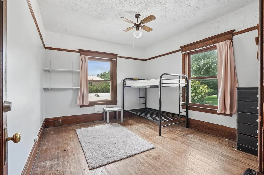 2410 College Street Cedar Falls IA 50613