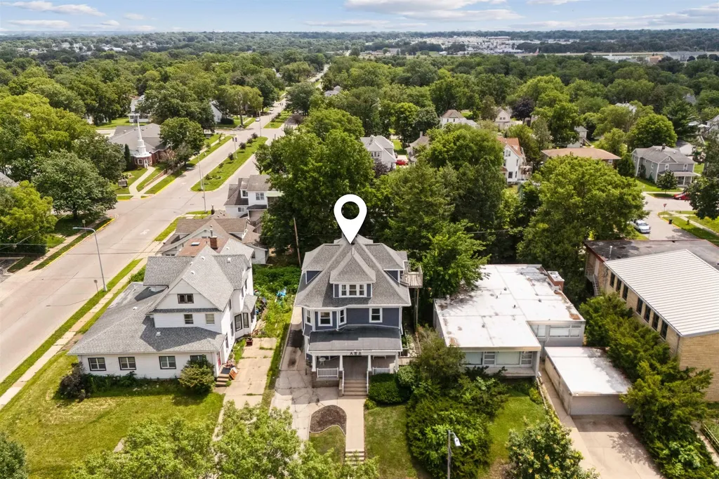 2410 College Street Cedar Falls IA 50613