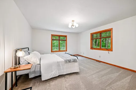 910 Cedar Lane Drive Waverly IA 50677