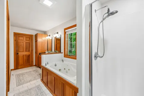 910 Cedar Lane Drive Waverly IA 50677