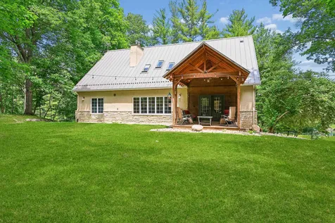 910 Cedar Lane Drive Waverly IA 50677