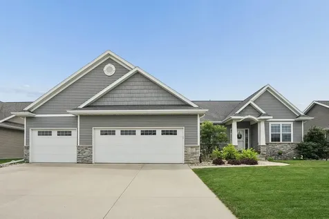 4301 Granite Ridge Road Cedar Falls IA 50613