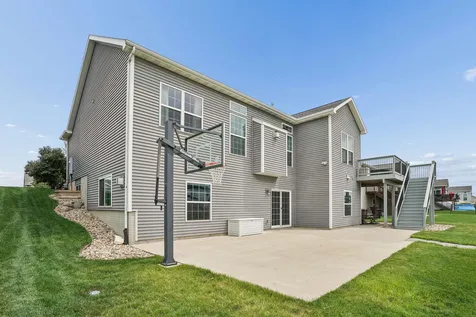 4301 Granite Ridge Road Cedar Falls IA 50613