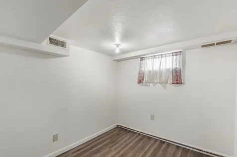 1535 Hawthorne Avenue Waterloo IA 50702