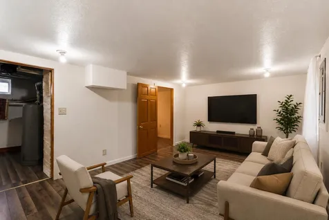 1535 Hawthorne Avenue Waterloo IA 50702