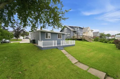 1535 Hawthorne Avenue Waterloo IA 50702
