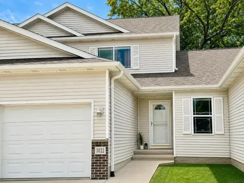 1022 Lois Lane Waterloo IA 50702