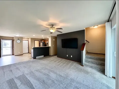 1022 Lois Lane Waterloo IA 50702