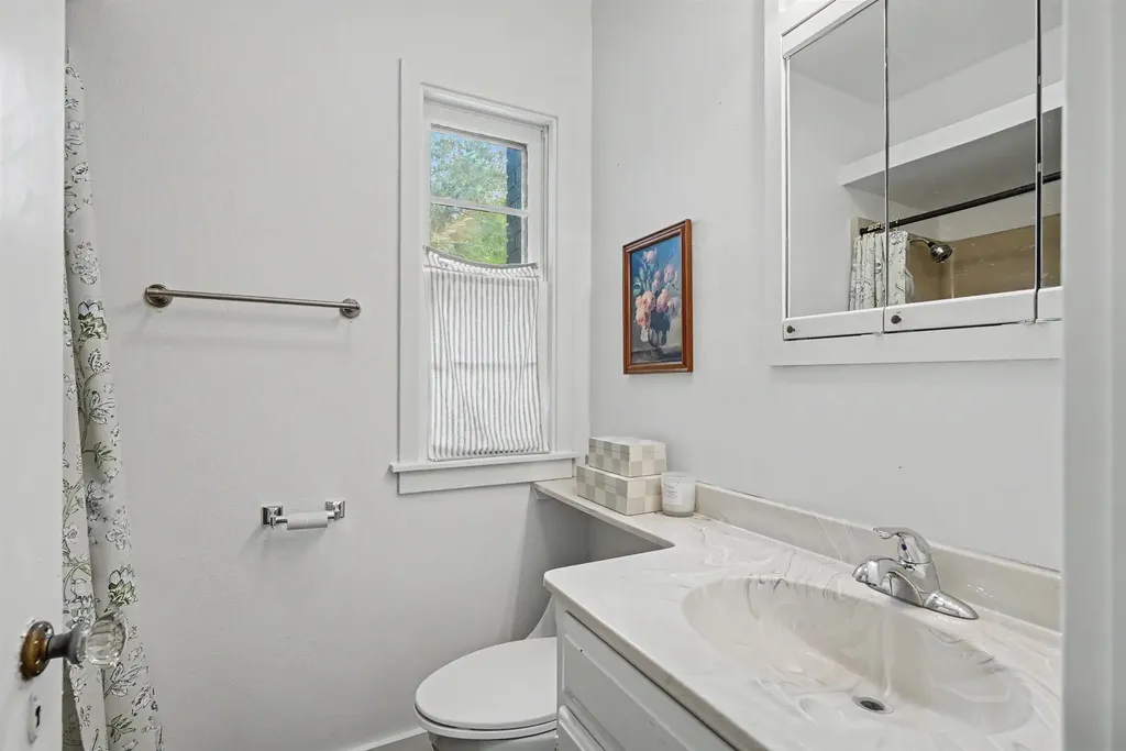 603 W 18th Street Cedar Falls IA 50613