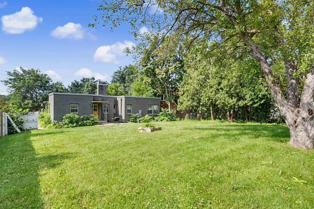 603 W 18th Street Cedar Falls IA 50613