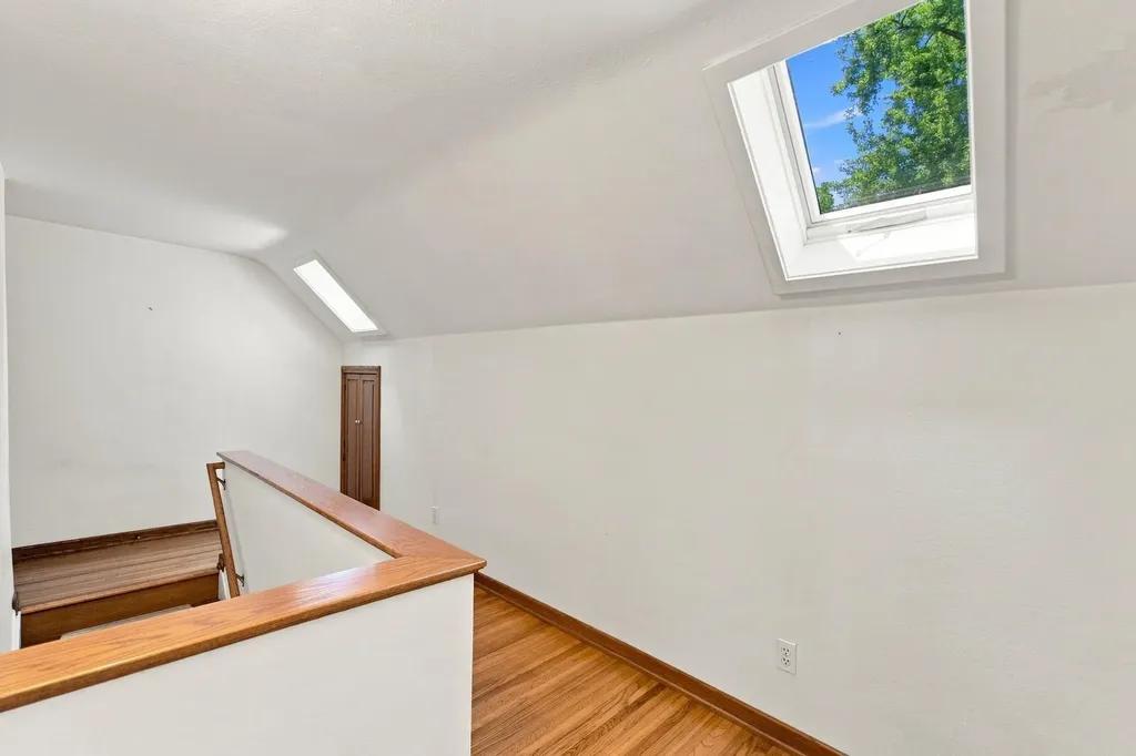 114 Hanna Boulevard Waterloo IA 50701