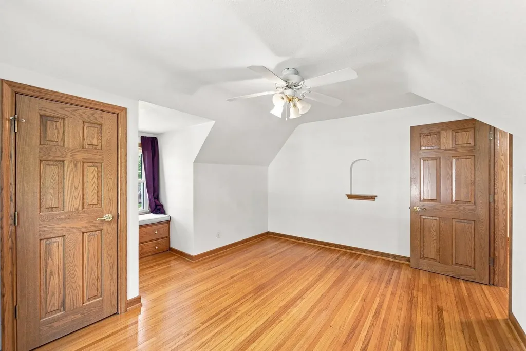 114 Hanna Boulevard Waterloo IA 50701
