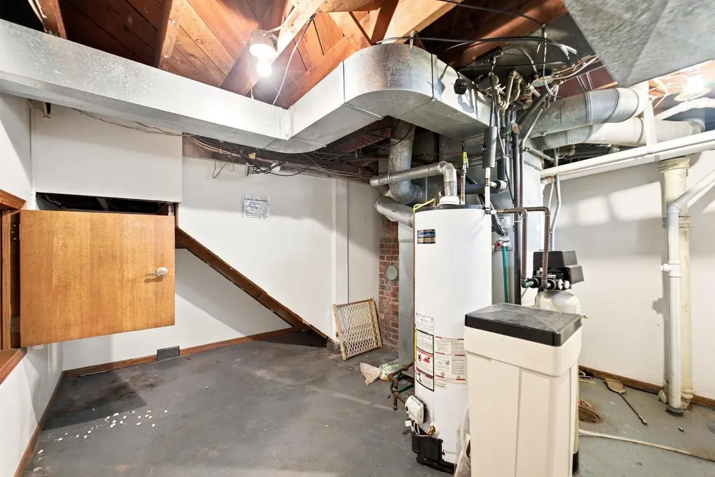 114 Hanna Boulevard Waterloo IA 50701