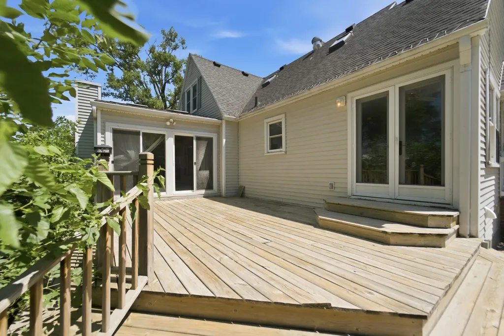 114 Hanna Boulevard Waterloo IA 50701