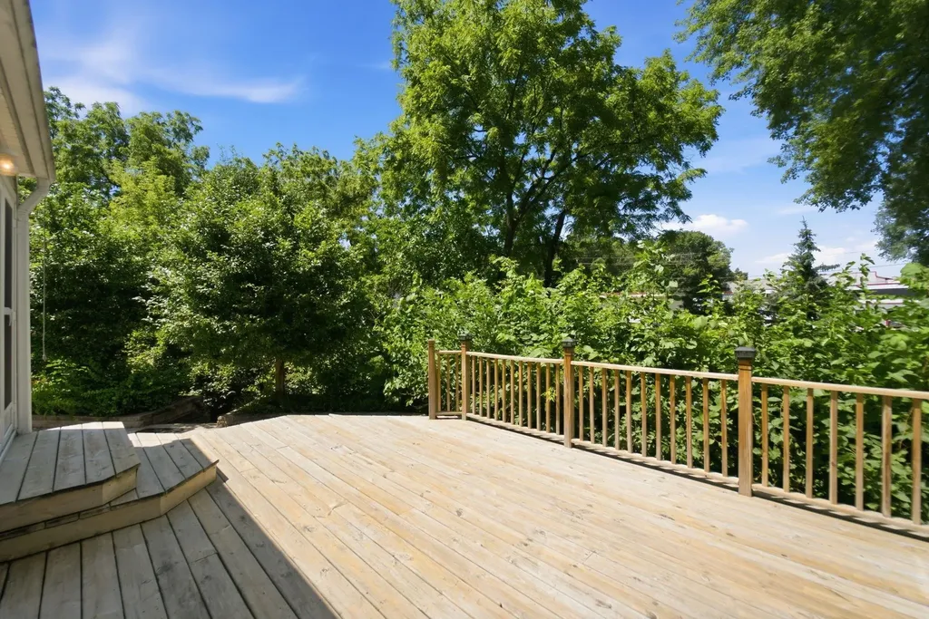 114 Hanna Boulevard Waterloo IA 50701