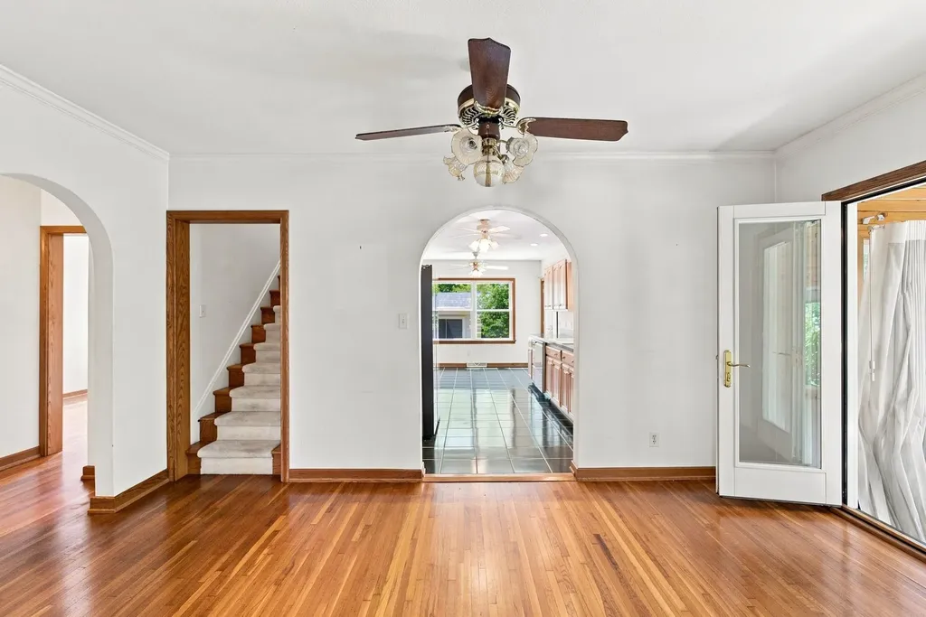 114 Hanna Boulevard Waterloo IA 50701