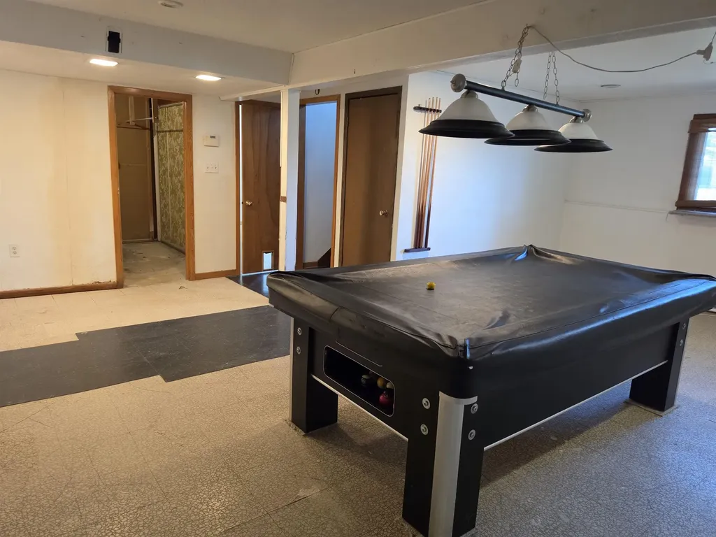 1662 Oakwood Drive Waterloo IA 50703
