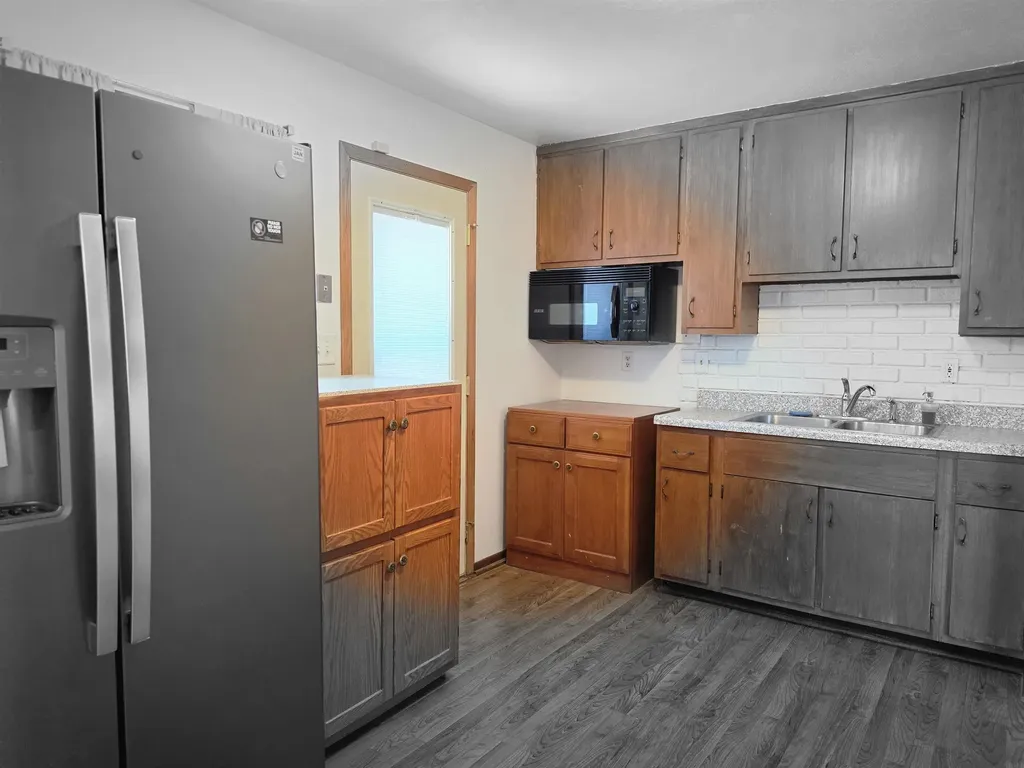 1662 Oakwood Drive Waterloo IA 50703