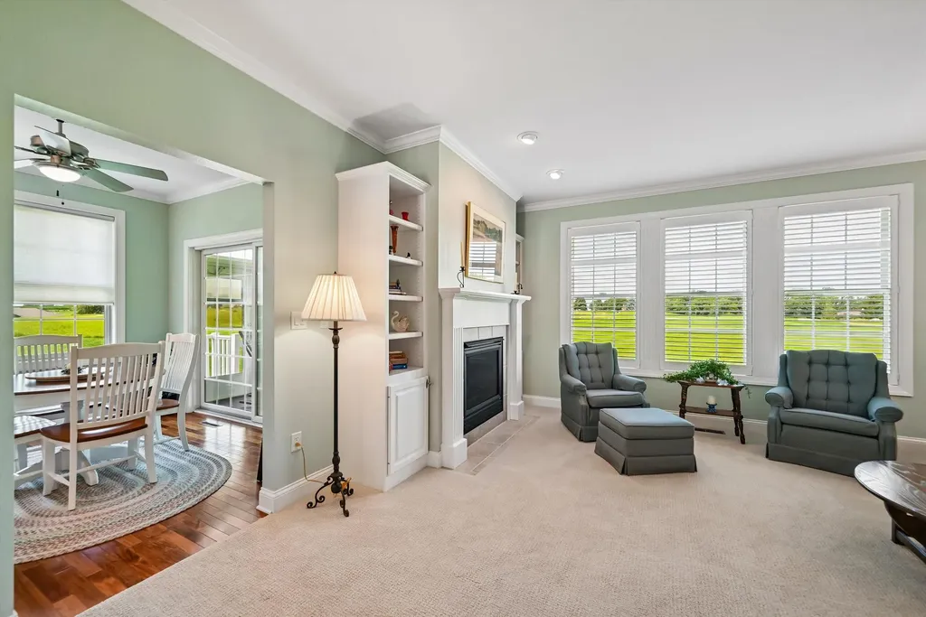 156 Augusta Circle Waverly IA 50677