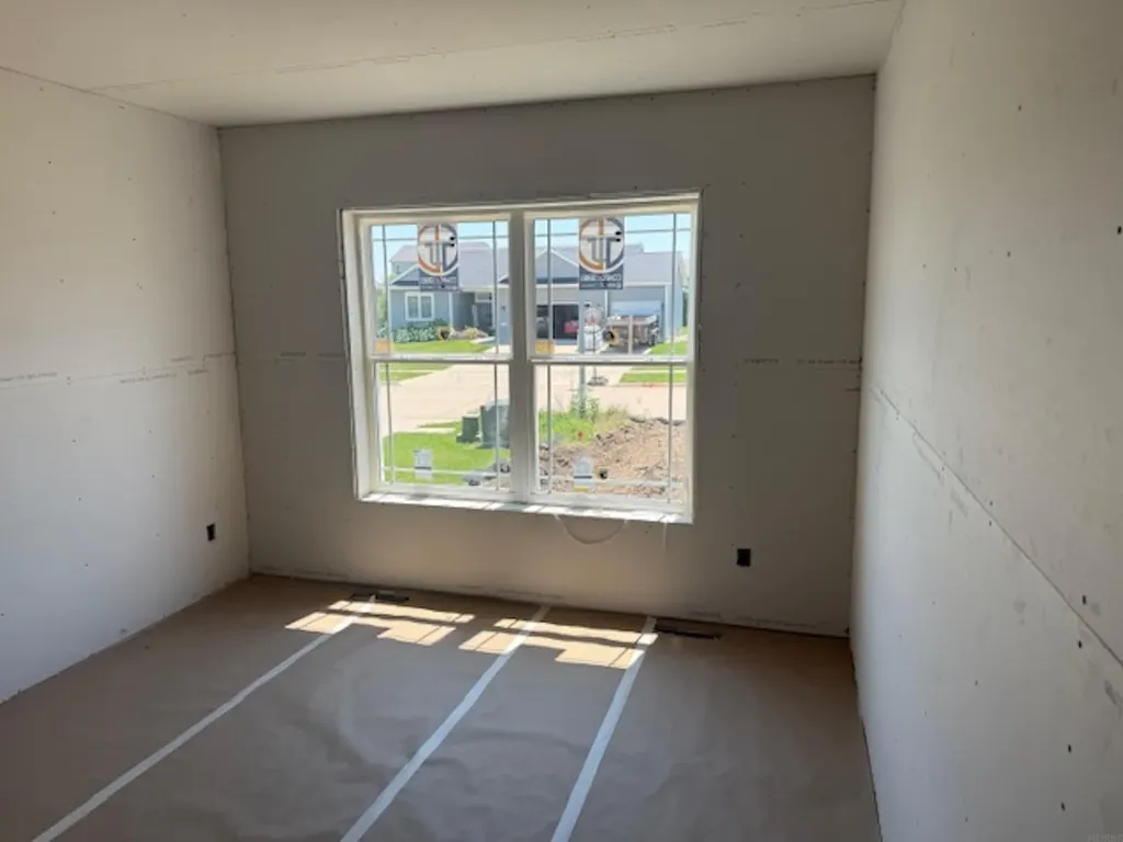 2729 Amber Valley Road Cedar Falls IA 50613