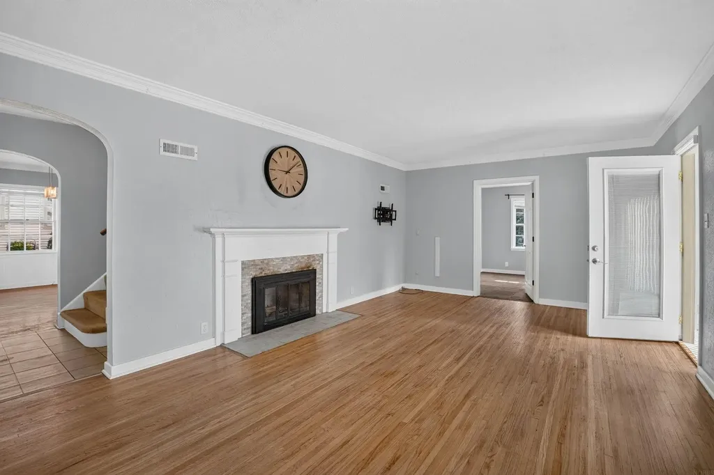 135 Byron Avenue Waterloo IA 50702