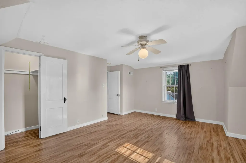 135 Byron Avenue Waterloo IA 50702