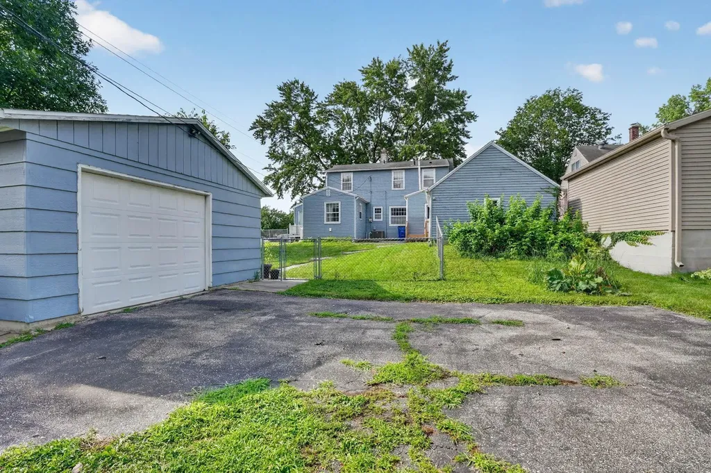 135 Byron Avenue Waterloo IA 50702