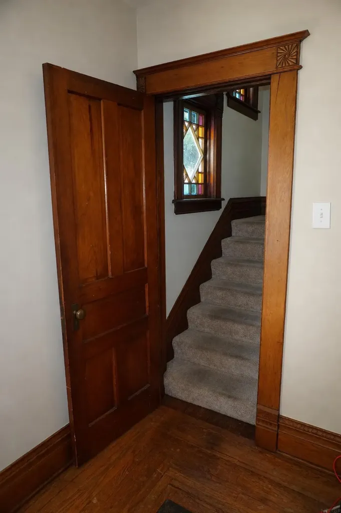 502 4th Street SW Waverly IA 50677