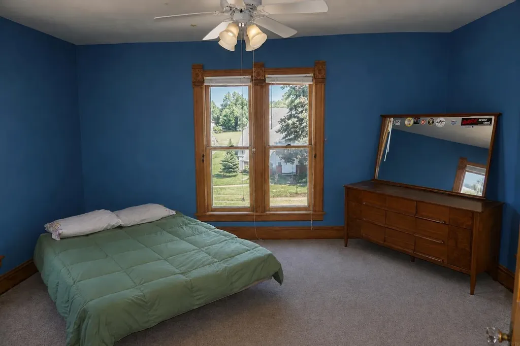 502 4th Street SW Waverly IA 50677