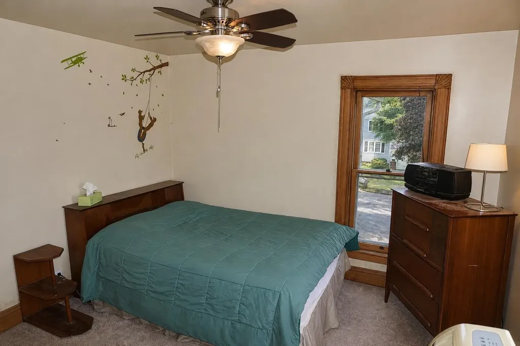 502 4th Street SW Waverly IA 50677