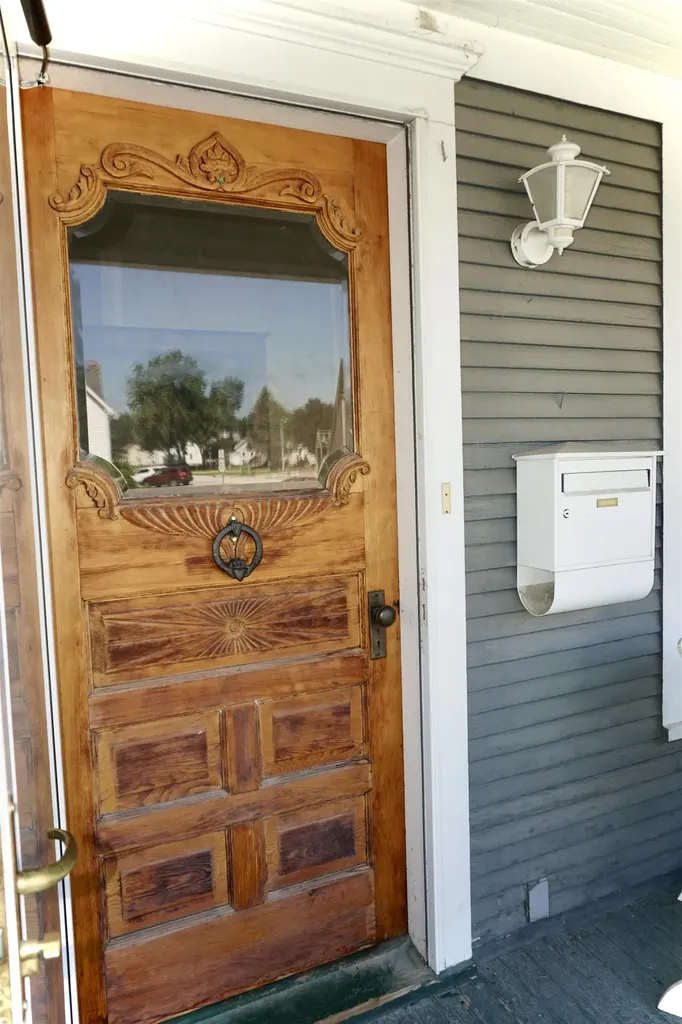 502 4th Street SW Waverly IA 50677