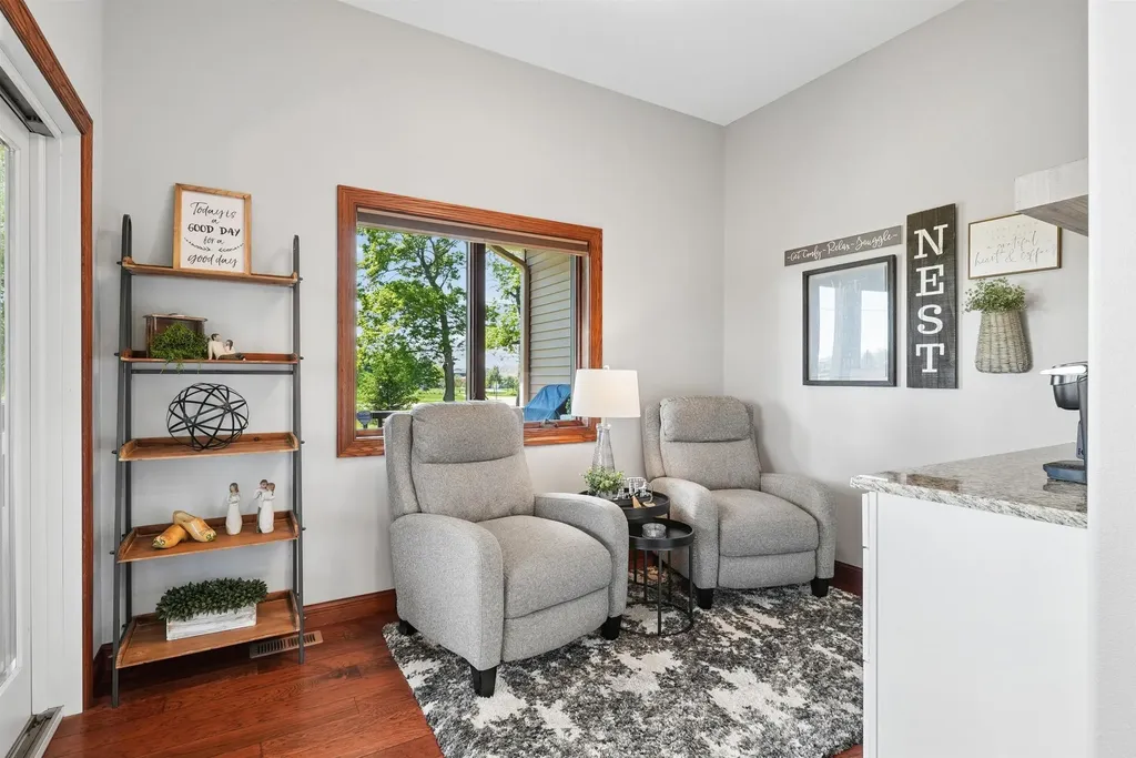 1711 Greenhill Drive Cedar Falls IA 50613