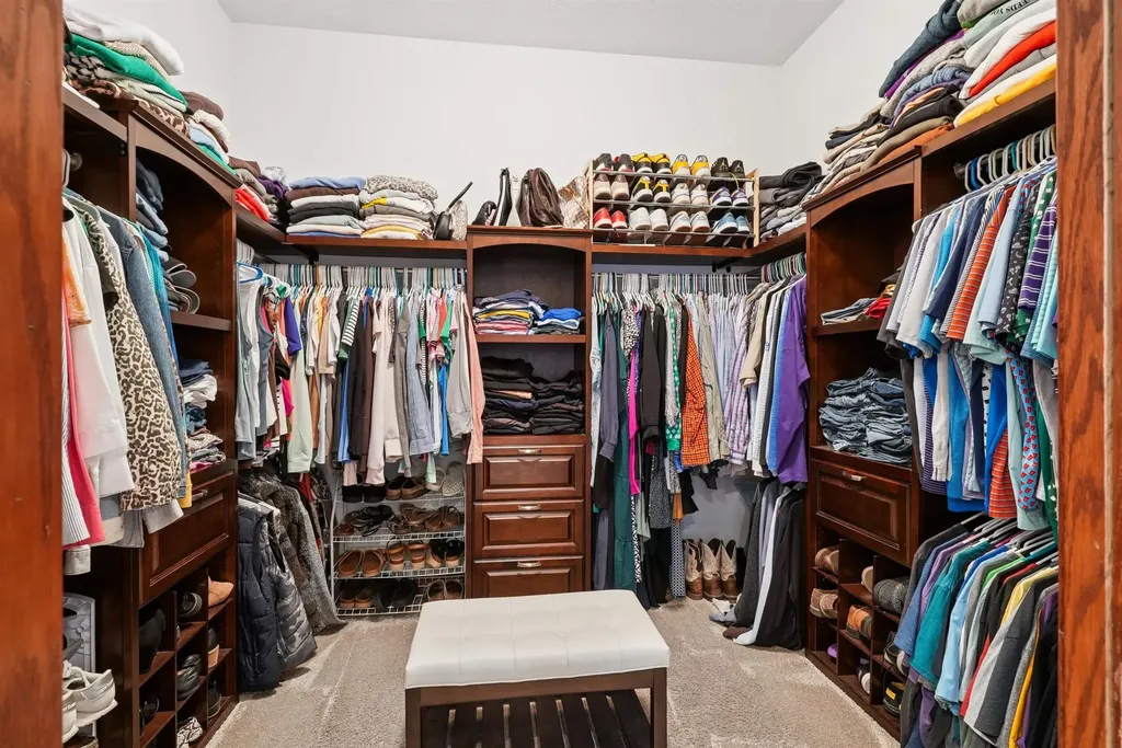 1711 Greenhill Drive Cedar Falls IA 50613