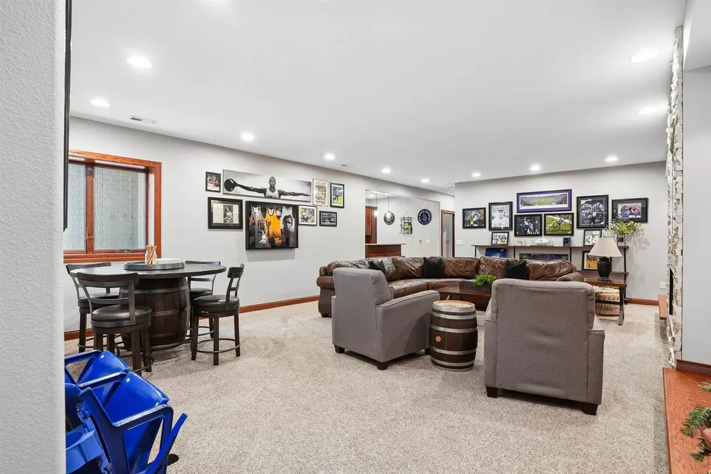 1711 Greenhill Drive Cedar Falls IA 50613