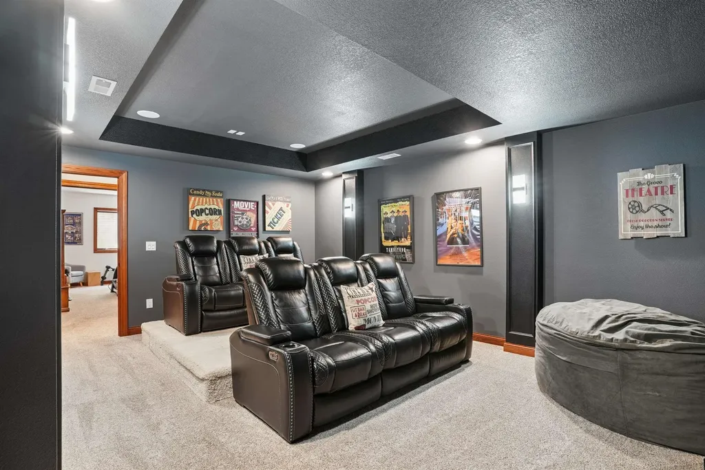 1711 Greenhill Drive Cedar Falls IA 50613